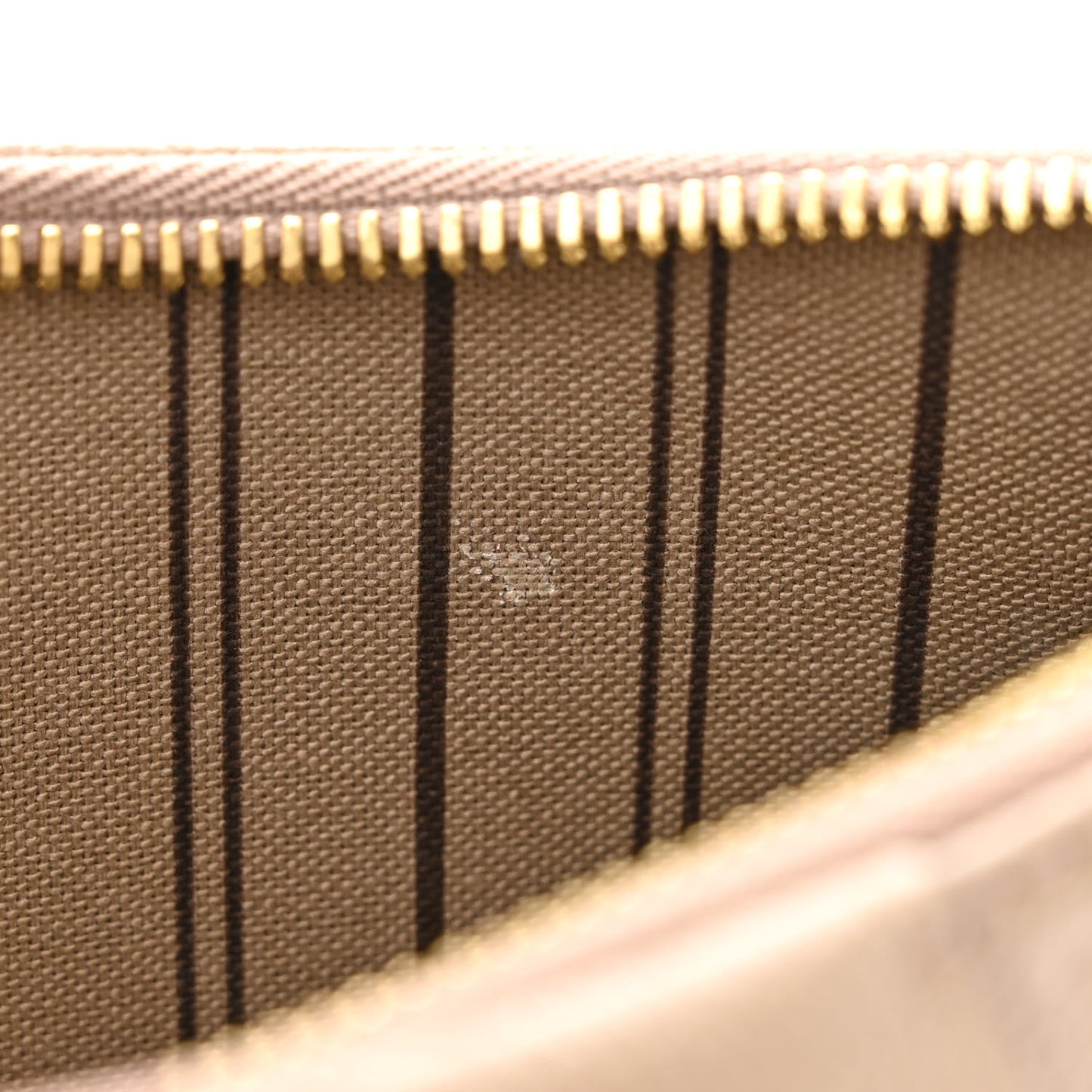Empreinte Easy Pouch On Strap Tourterelle