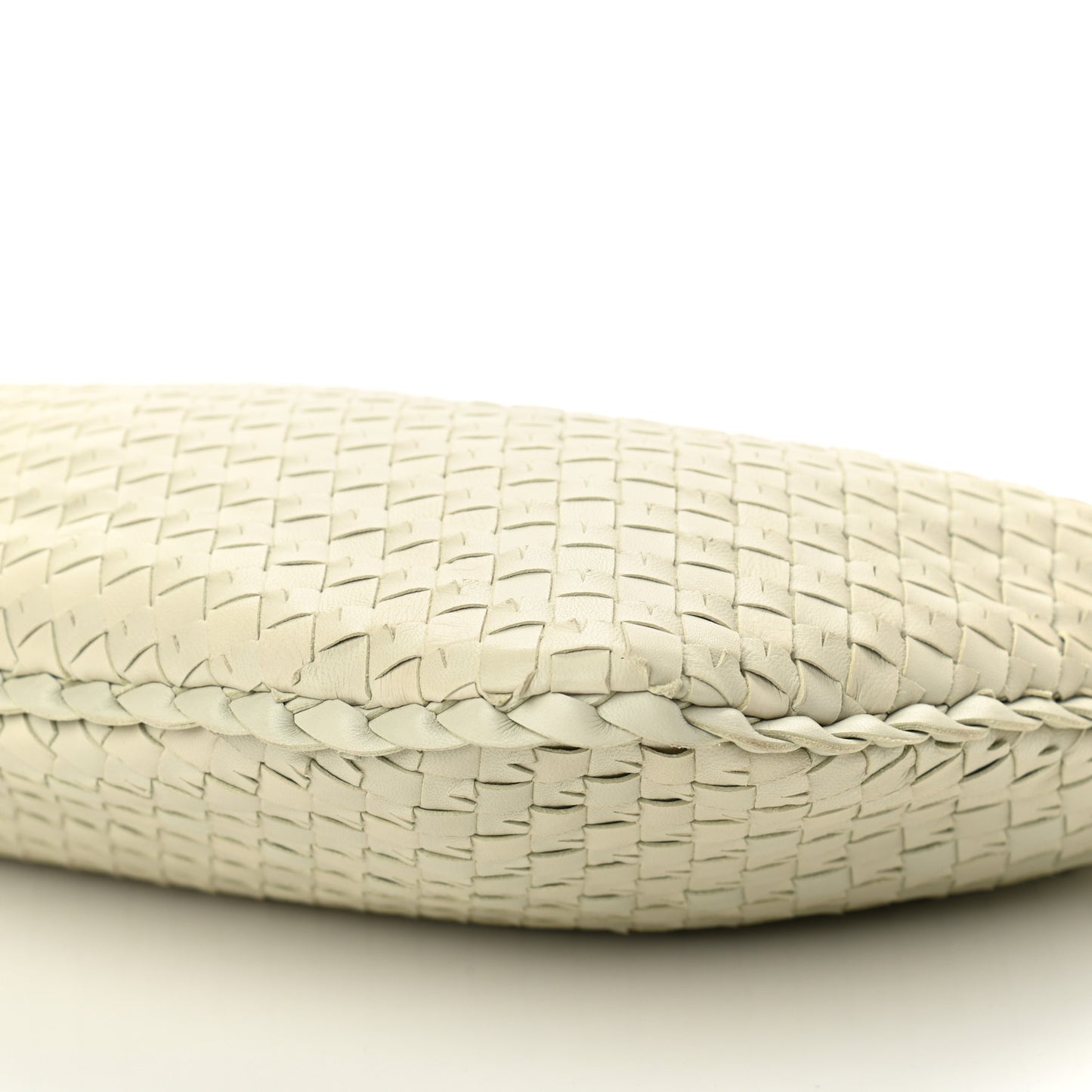 Nappa Intrecciato Slit Medium Veneta Hobo Cream