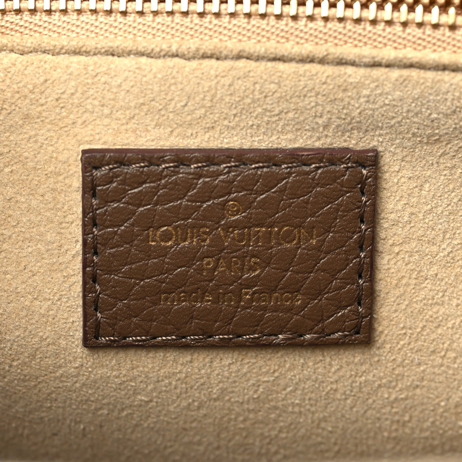 Louis Vuitton Taurillon Volta Kaki 5 of 8