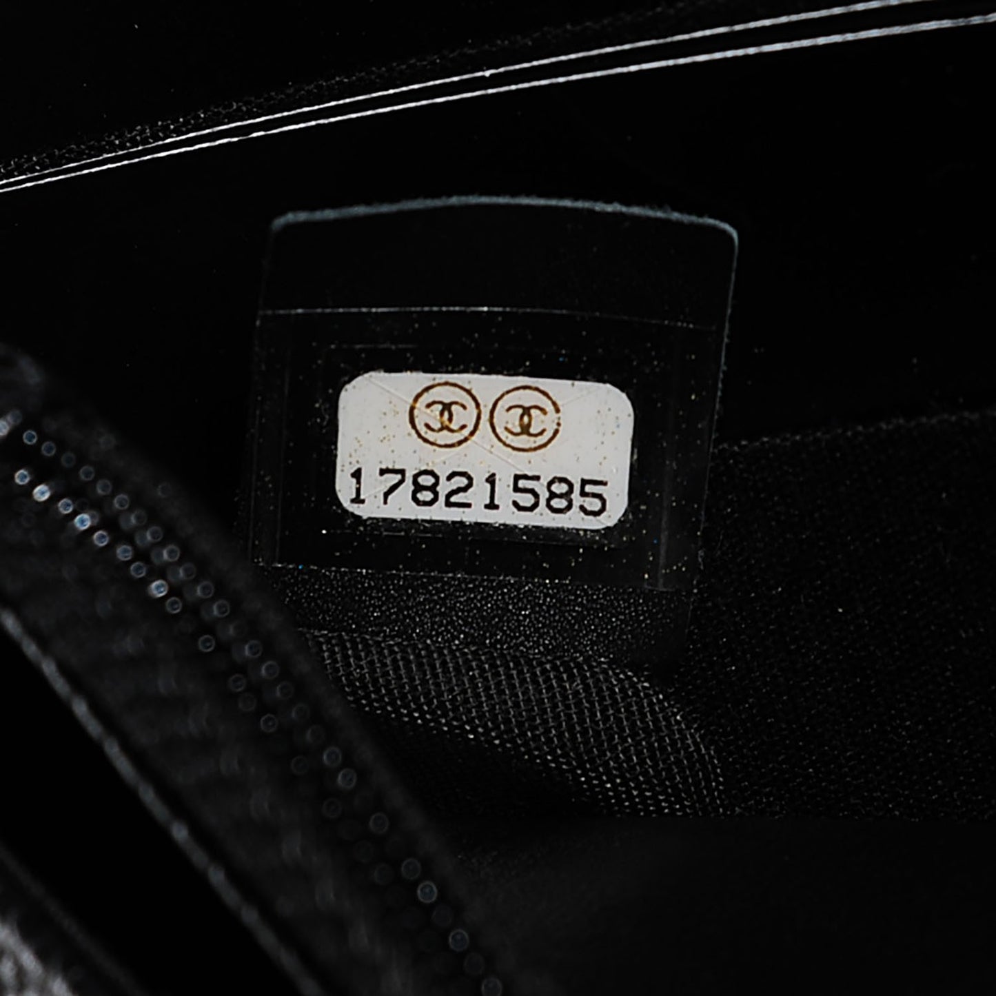 Caviar Half Moon Wallet On Chain WOC Black