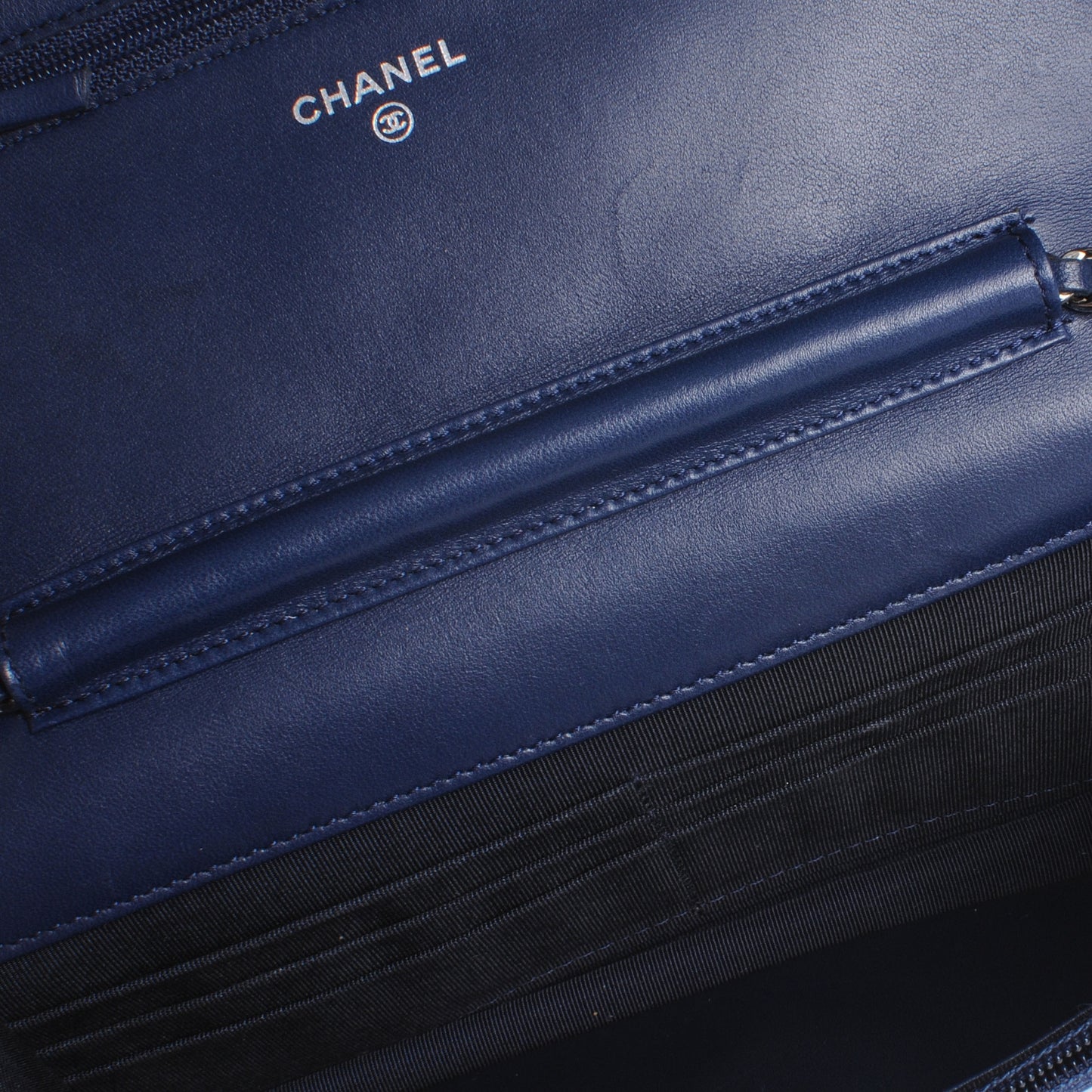 Lambskin Wallet On Chain WOC Navy