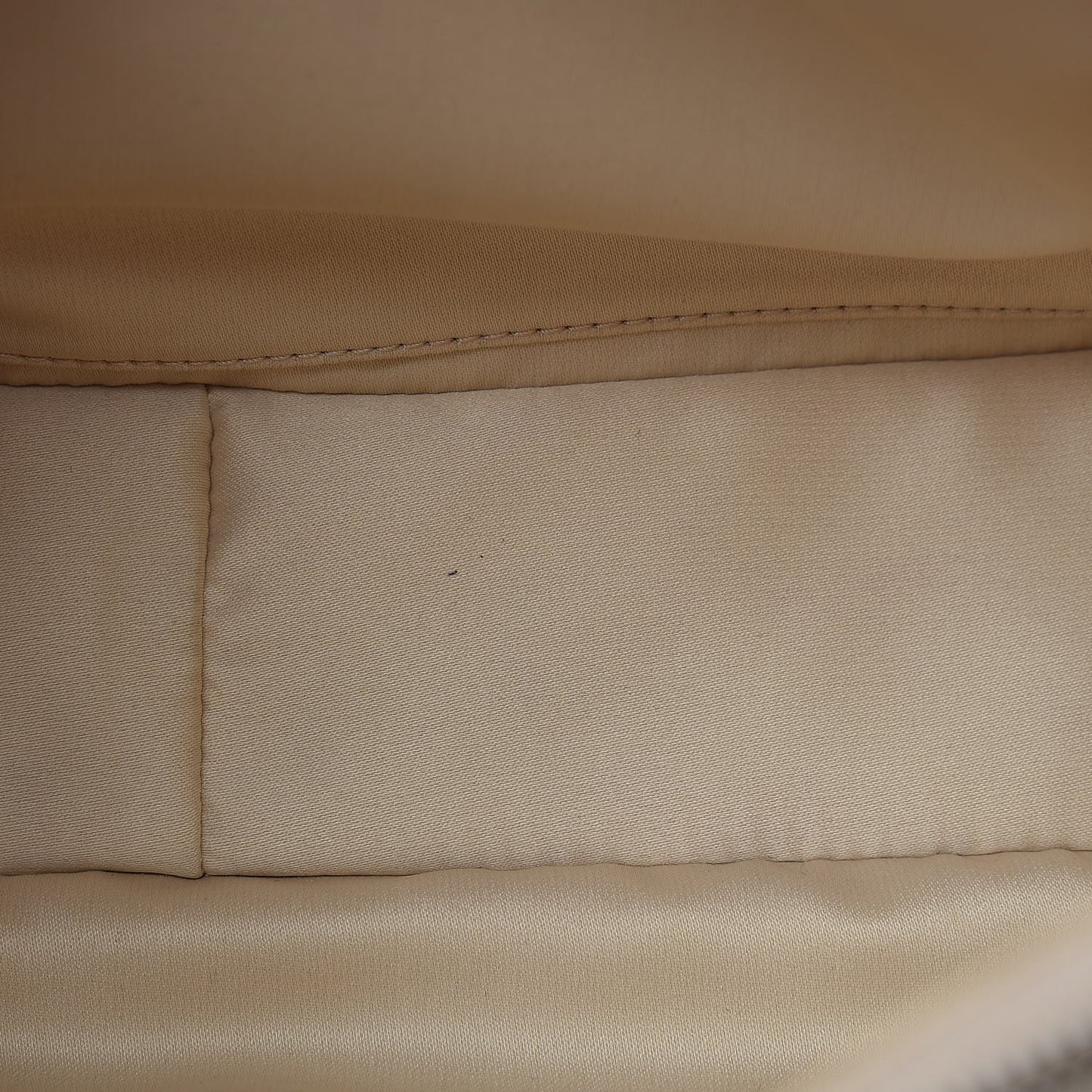 Caviar Quilted Grand Shopping Tote GST Beige Clair