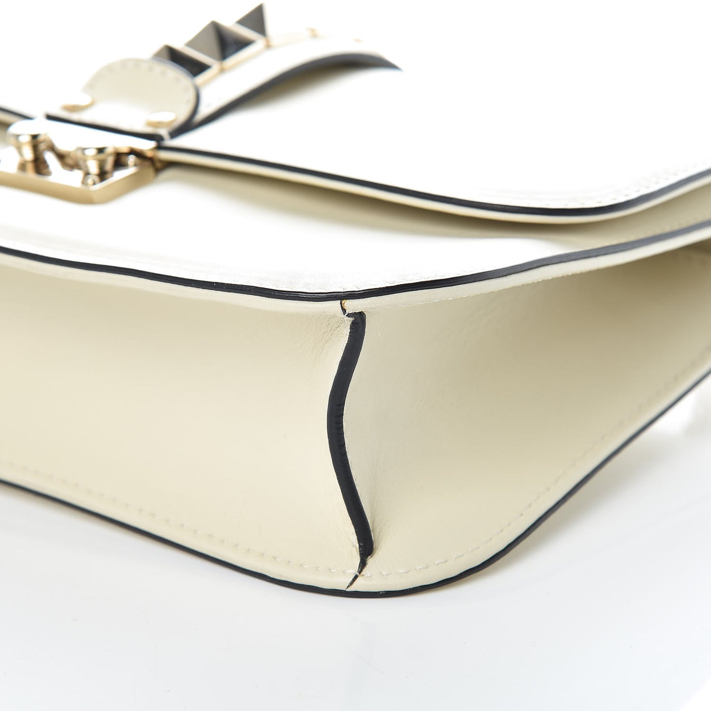 Vitello Medium Glam Lock Rockstud Flap Light Ivory