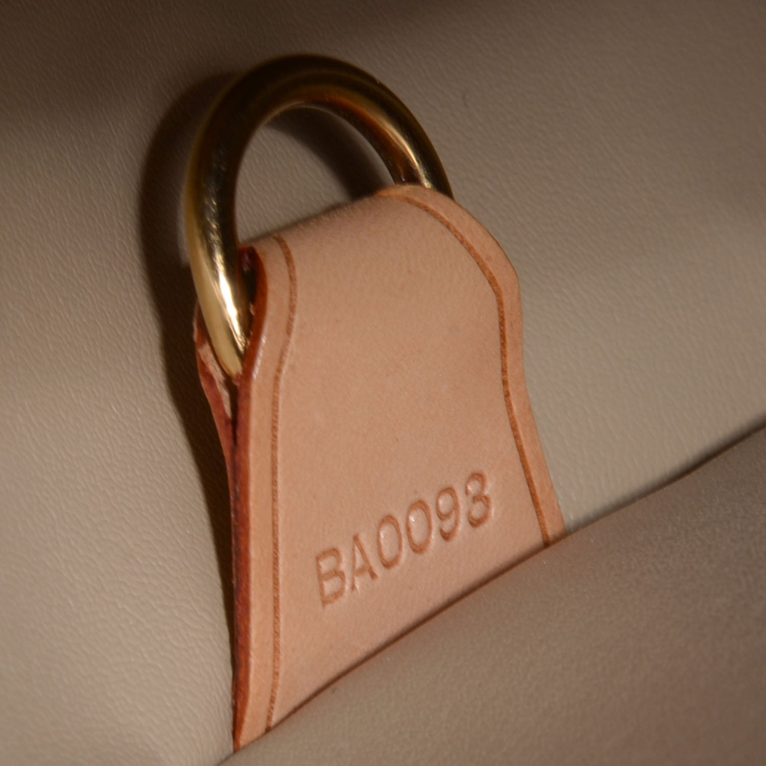 Louis Vuitton Vernis Tompkins Square Beige 8 of 8