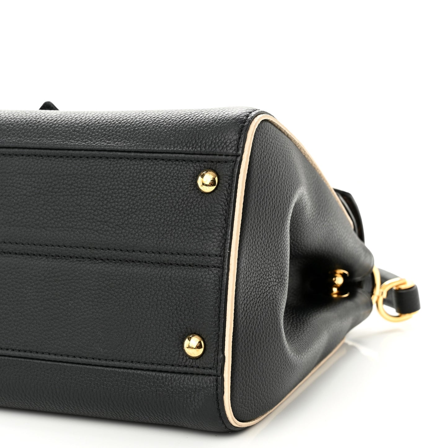 Monogram Double V Black