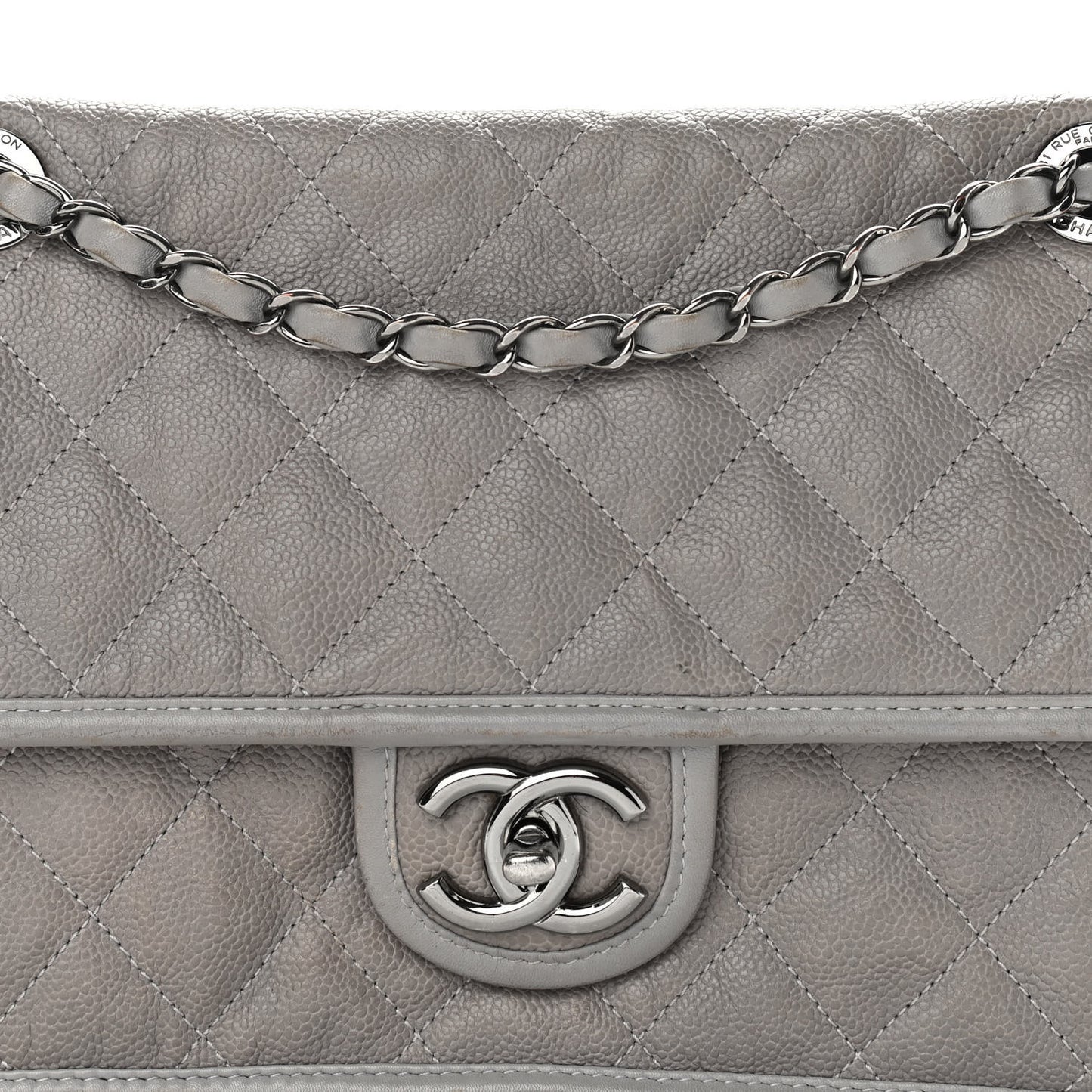 Caviar Quilted Medium French Riviera Flap Light Grey