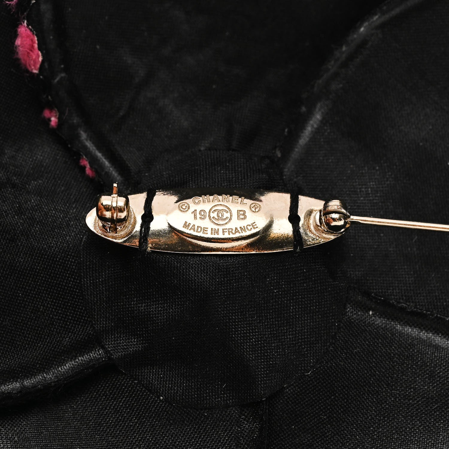 Chanel Lambskin Stitched Camellia CC Brooch Black Pink 4 of 5
