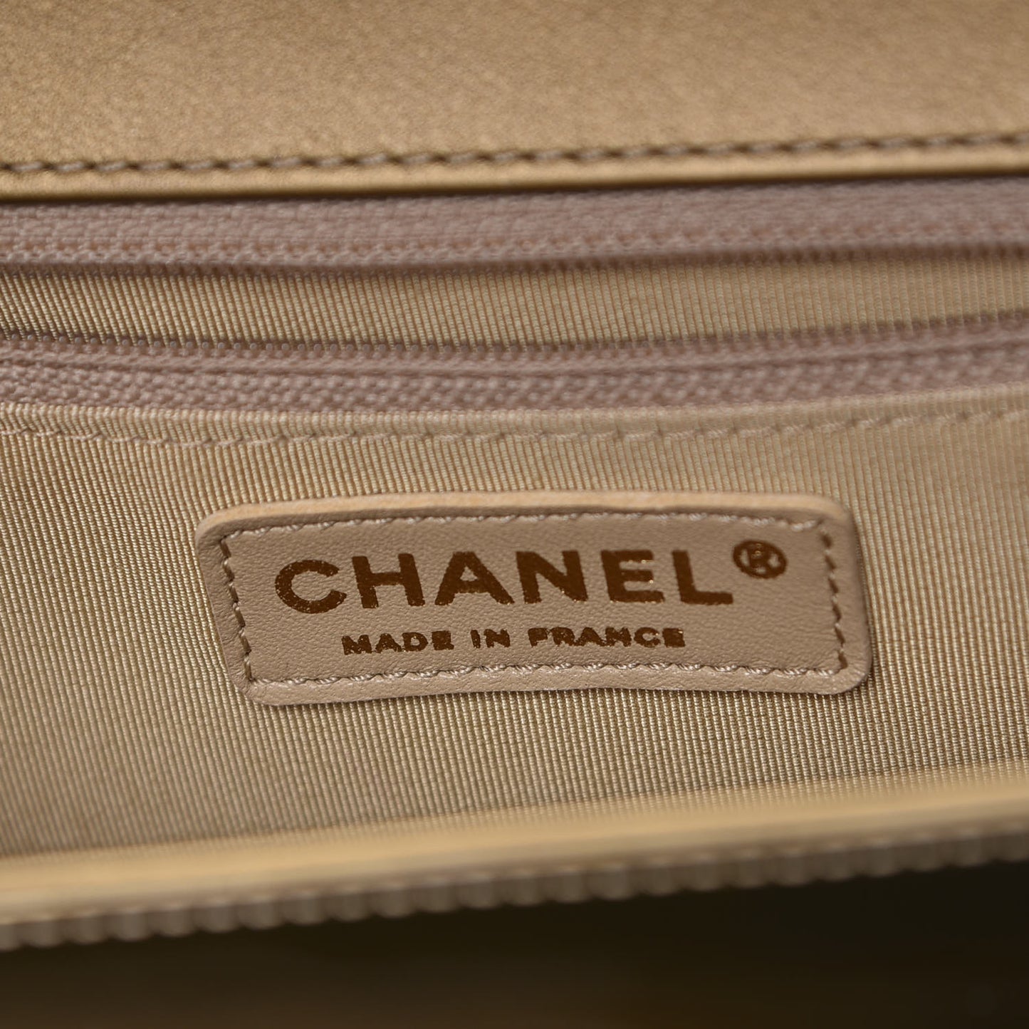 Metallic Patent Calfskin Quilted New Medium Boy Flap Gold
