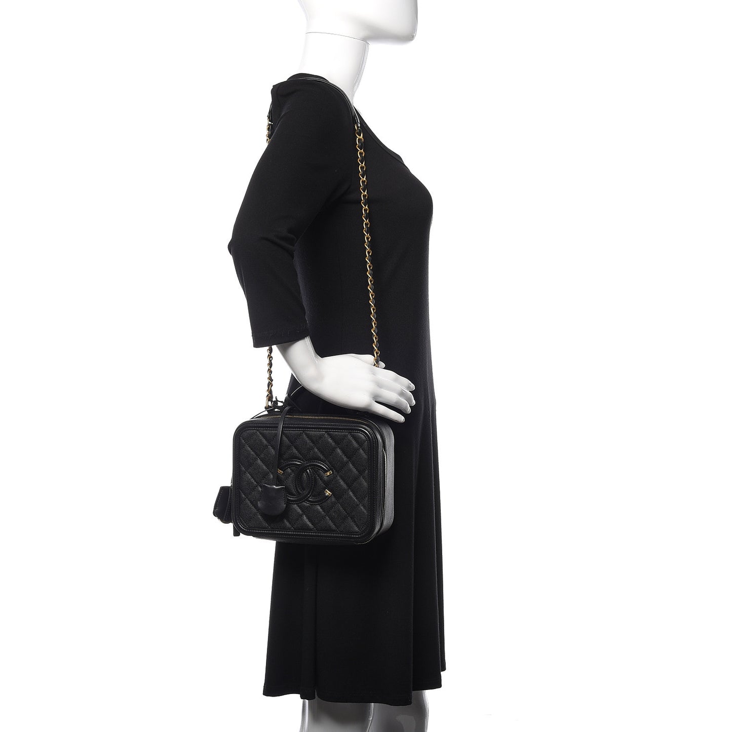 Caviar Quilted Medium CC Filigree Vanity Case Black