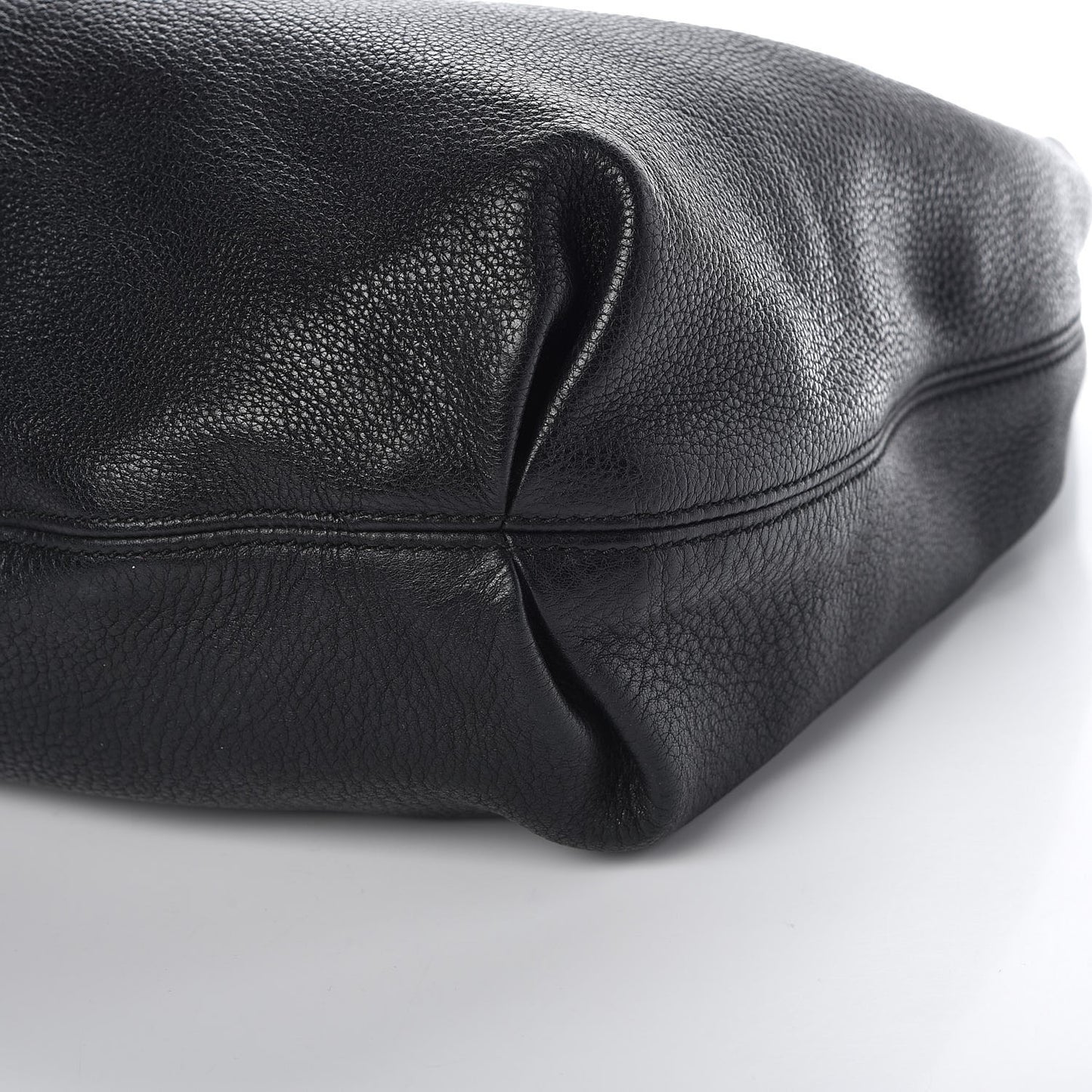 Pebbled Calfskin Soho Hobo Black