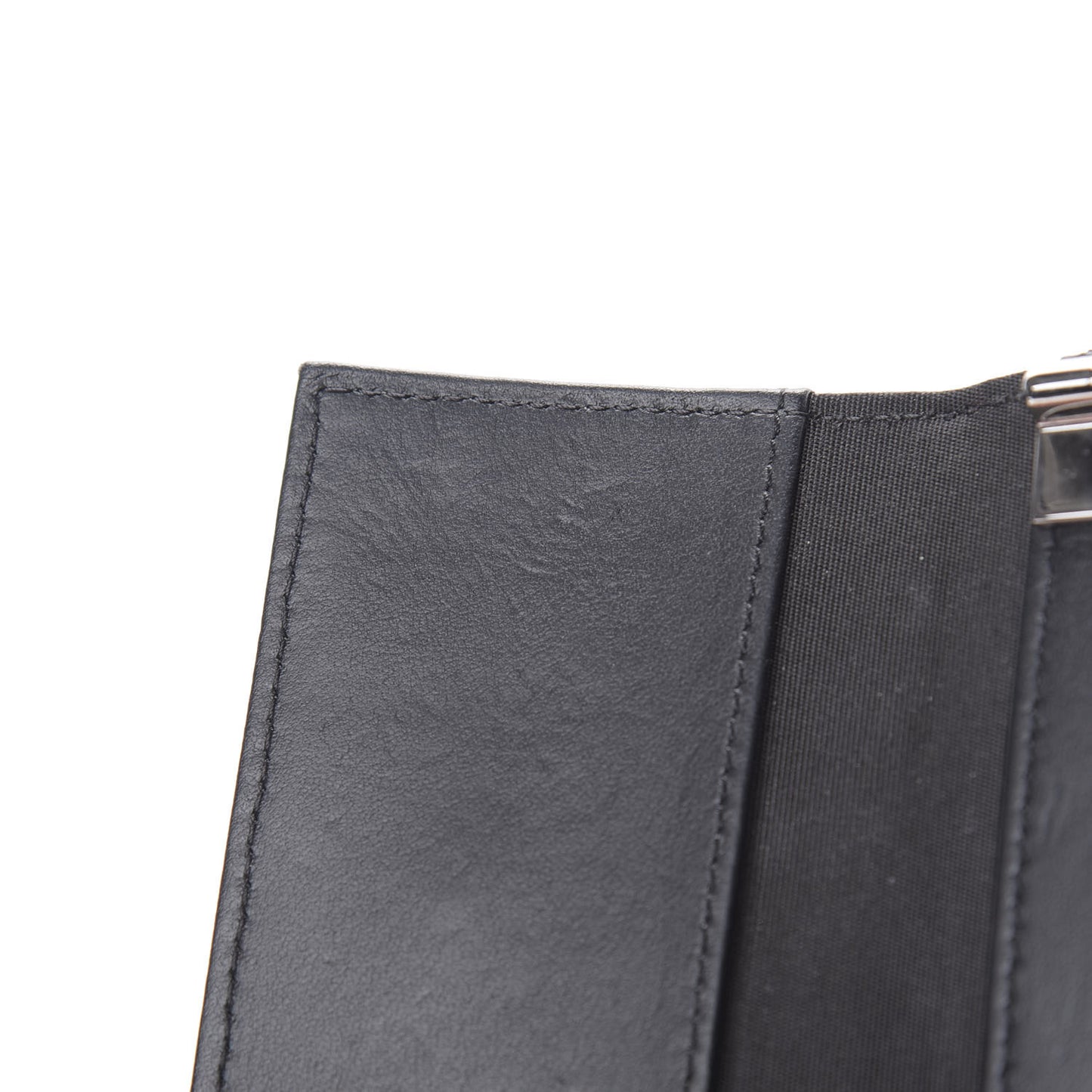 Goatskin Camellia Embossed 4 Key Holder Black