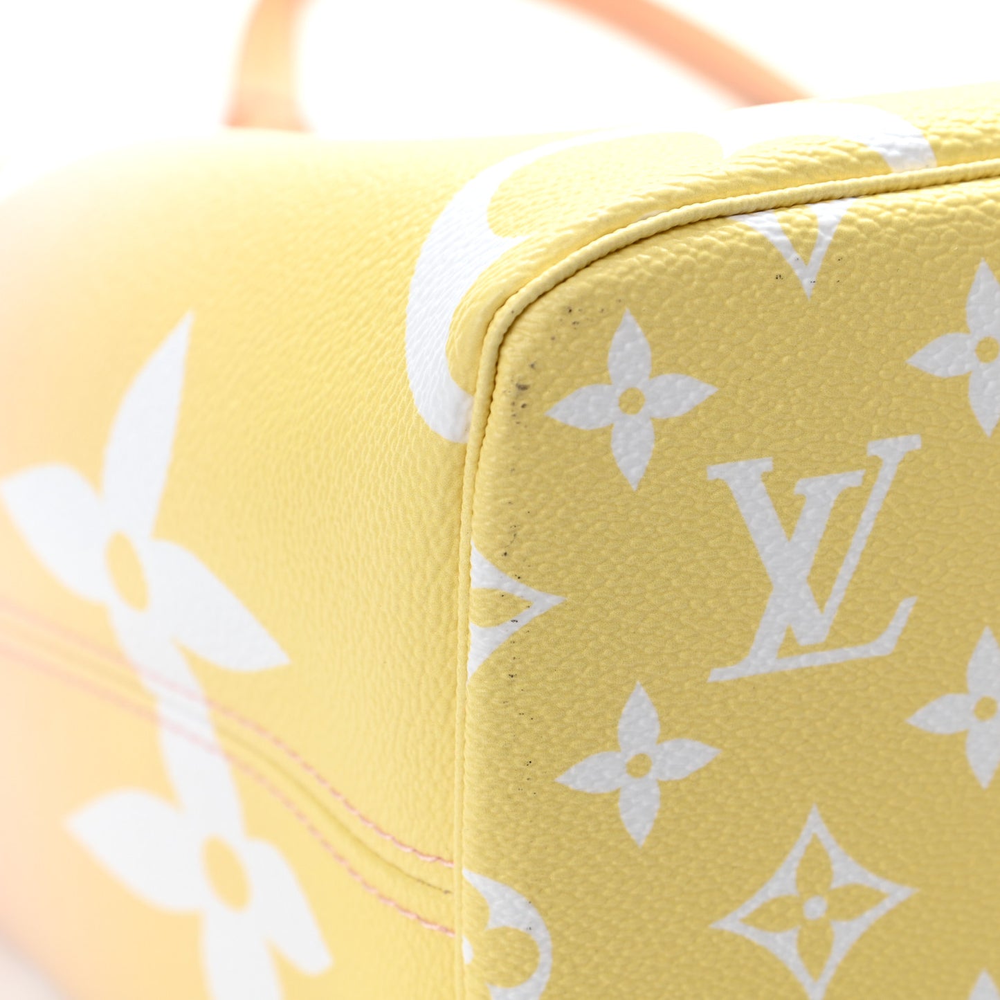 Monogram Giant By The Pool Neverfull MM Light Pink