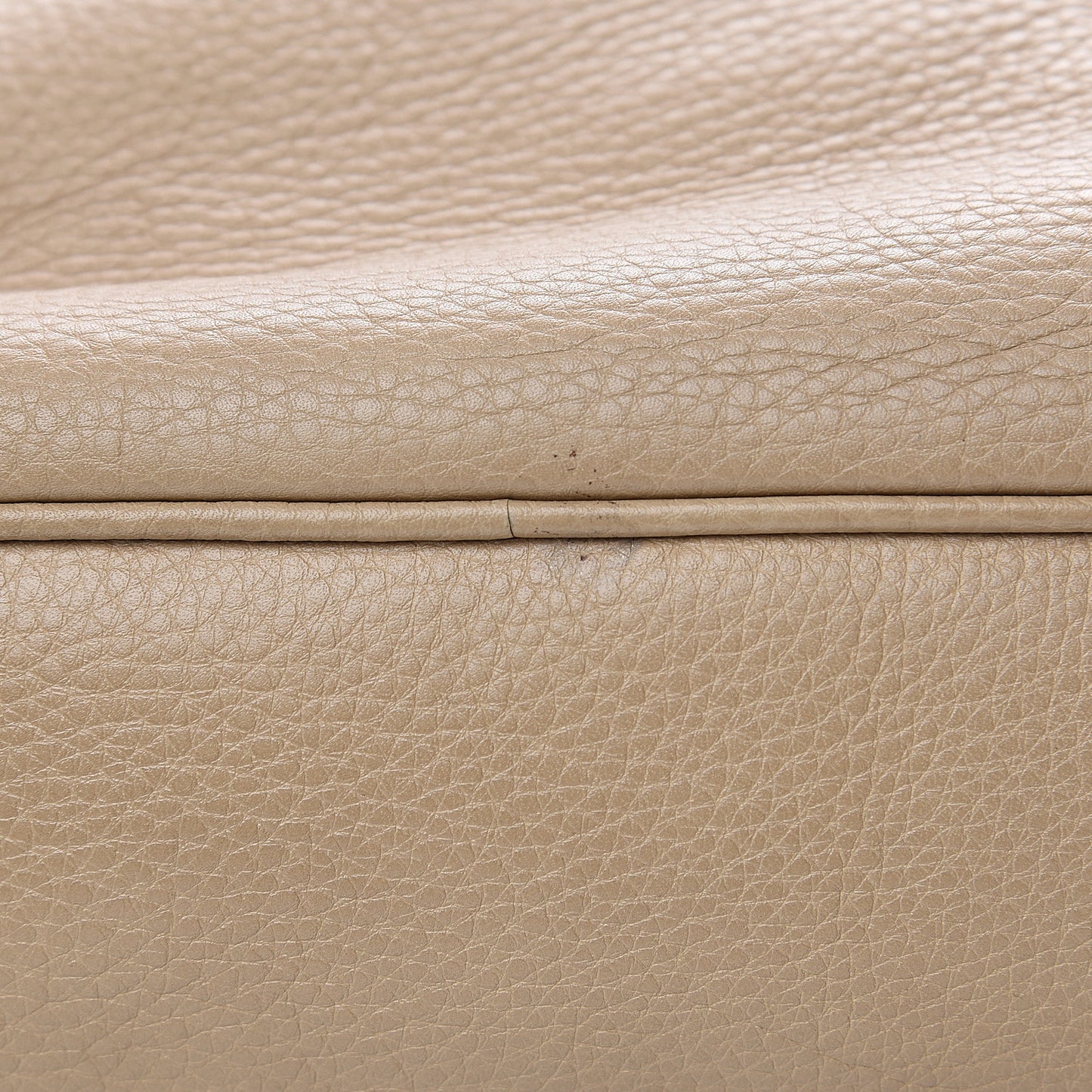 Pebbled Calfskin Small Soho Bowler Camelia