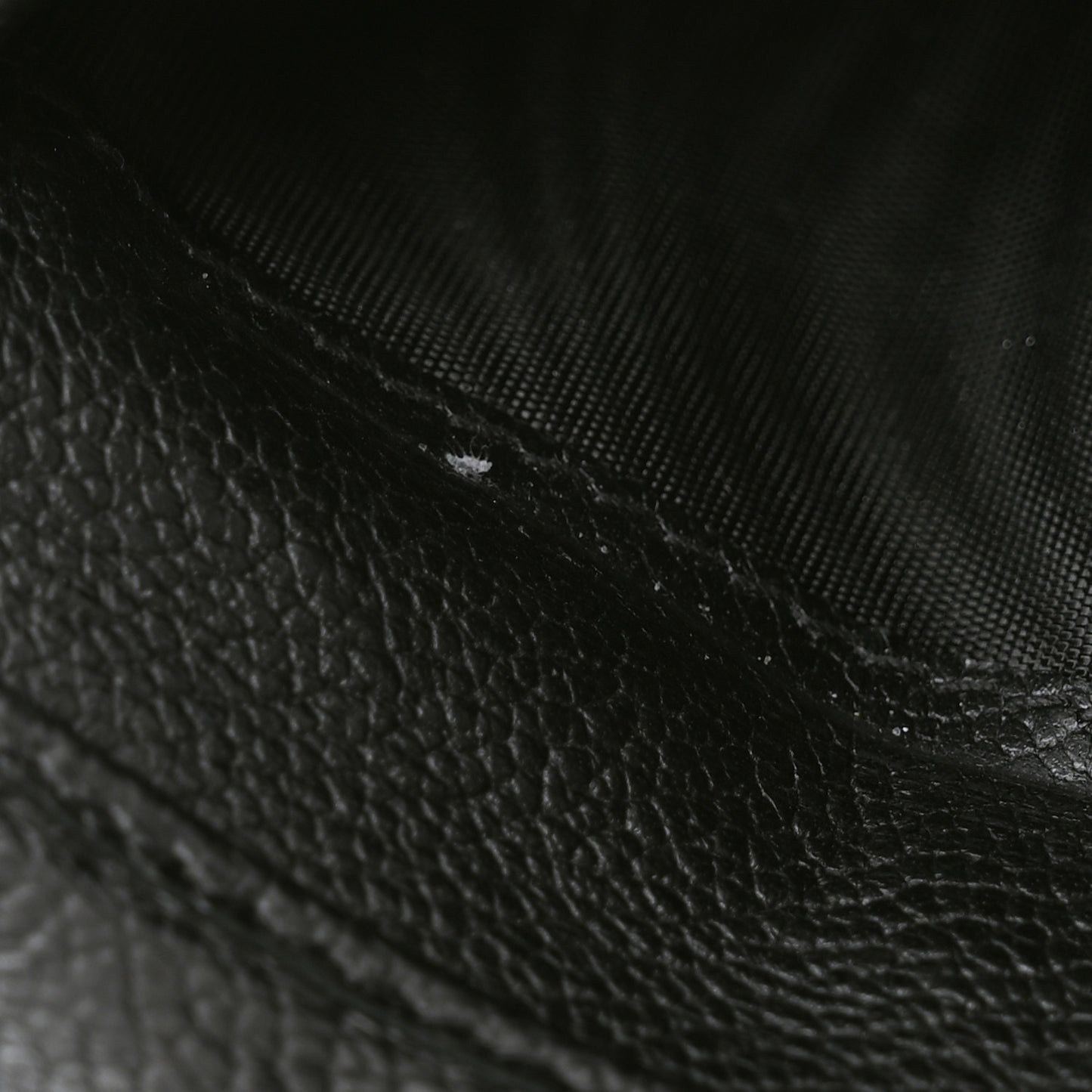 Vitello Micro Grain Card Holder Black
