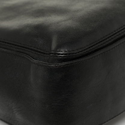 Chanel Lambskin Messenger Black 18 of 20