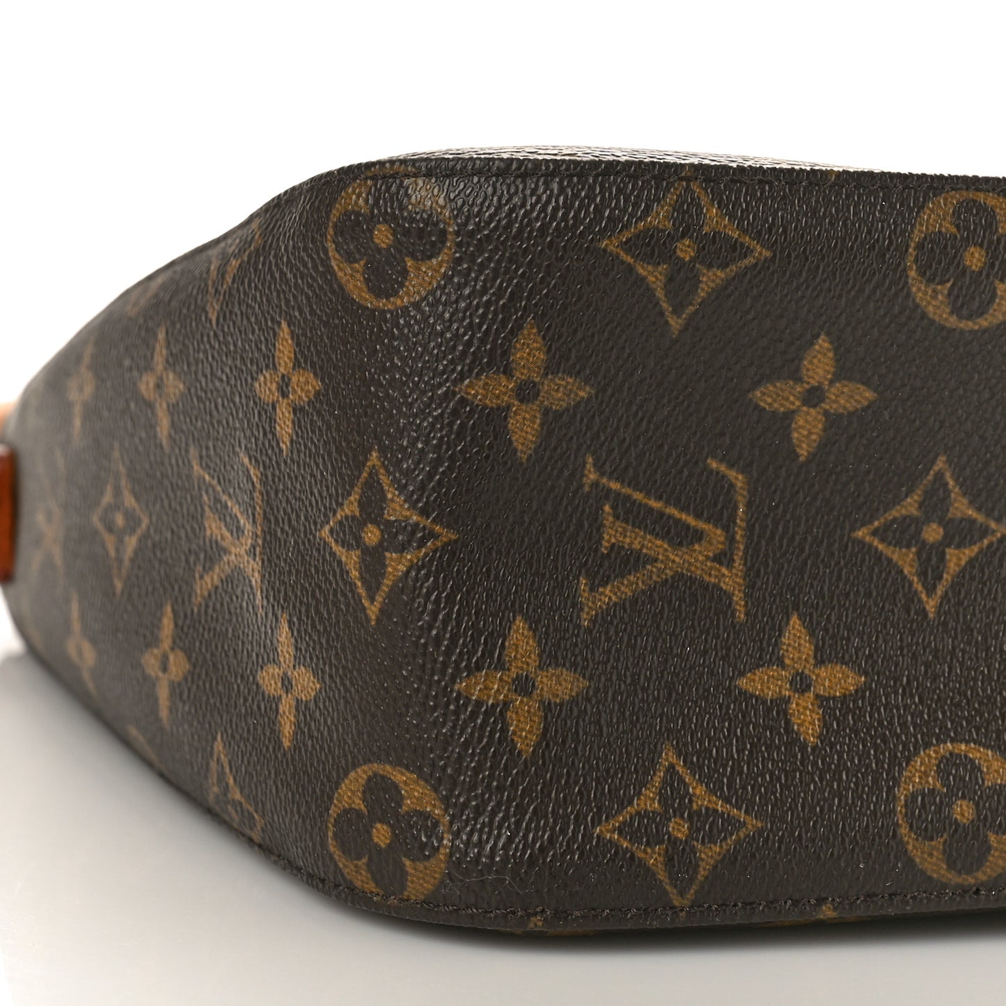 Monogram Looping MM