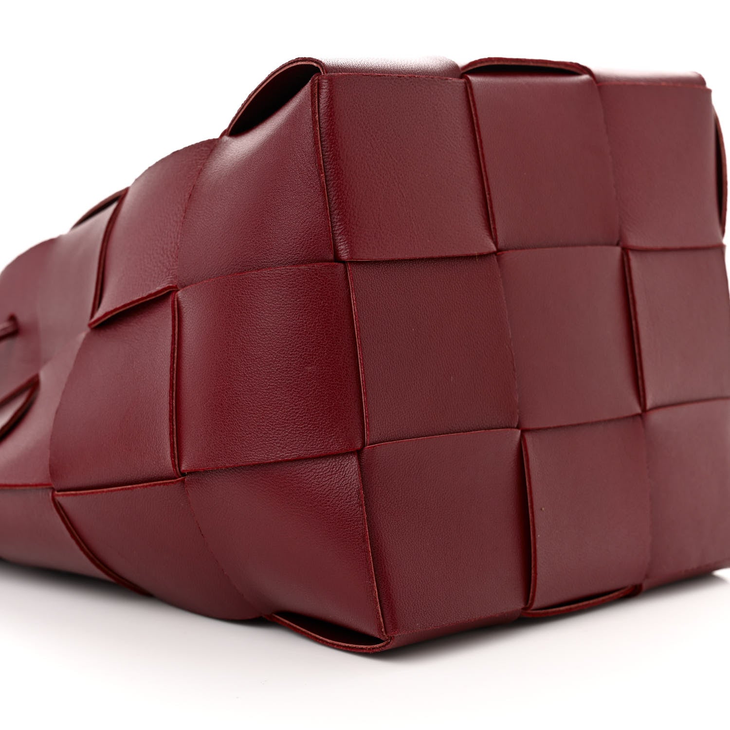 Bottega Veneta Nappa Maxi Intrecciato Small Cassette Bucket Bag Bordeaux 8 of 9
