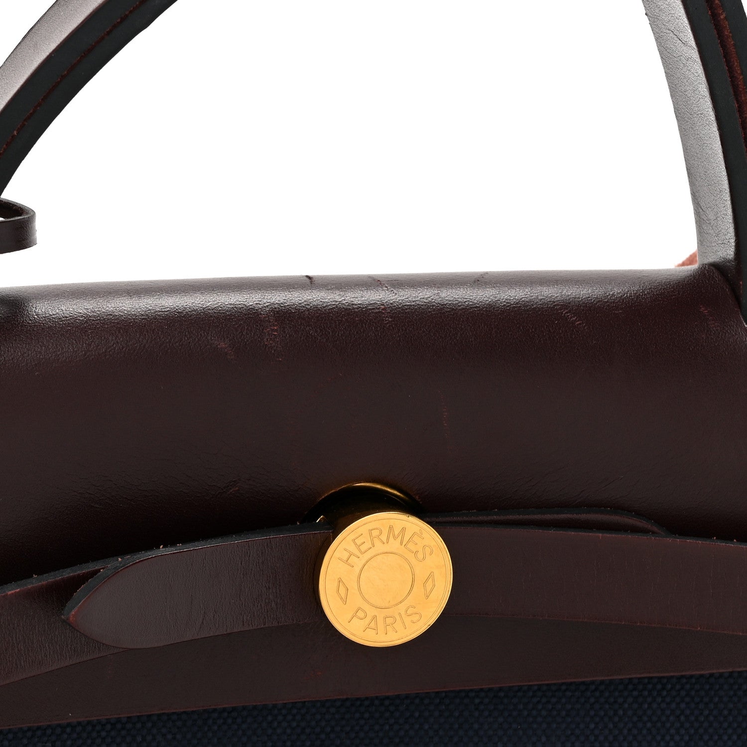 Hermes Toile Militaire Vache Hunter Herbag Zip Retourne 31 PM Rouge Sellier Bleu Marine 15 of 17