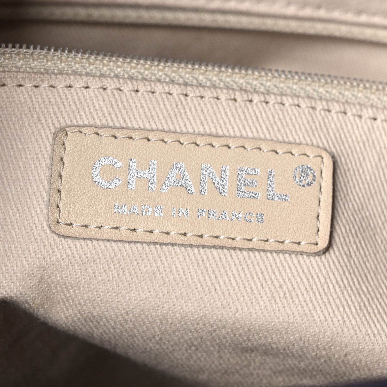 Chanel Iridescent Caviar Quilted Lady Pearly Tote Plum 6 of 9