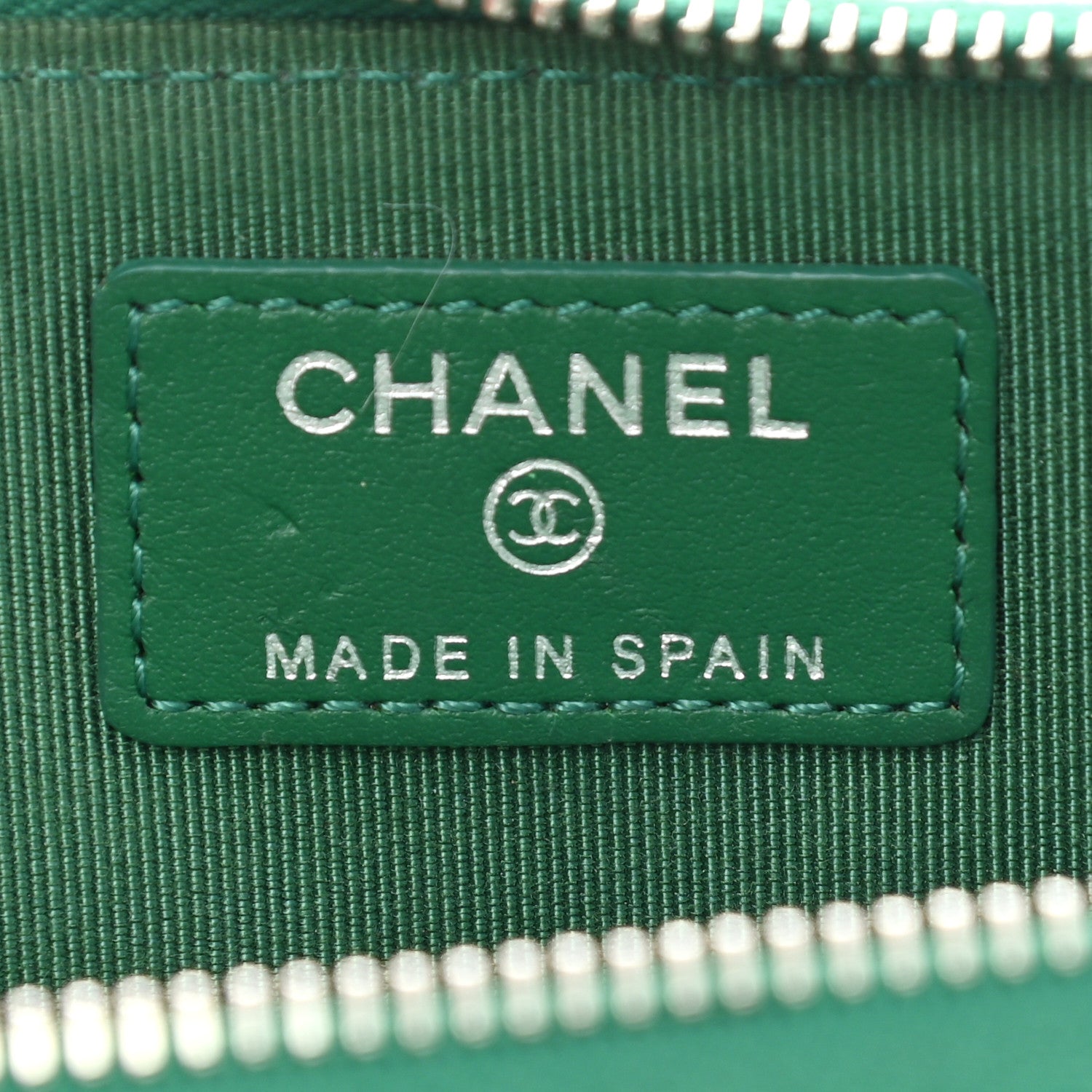 Chanel Caviar Quilted Zipped Key Holder Case Green 7 of 10
