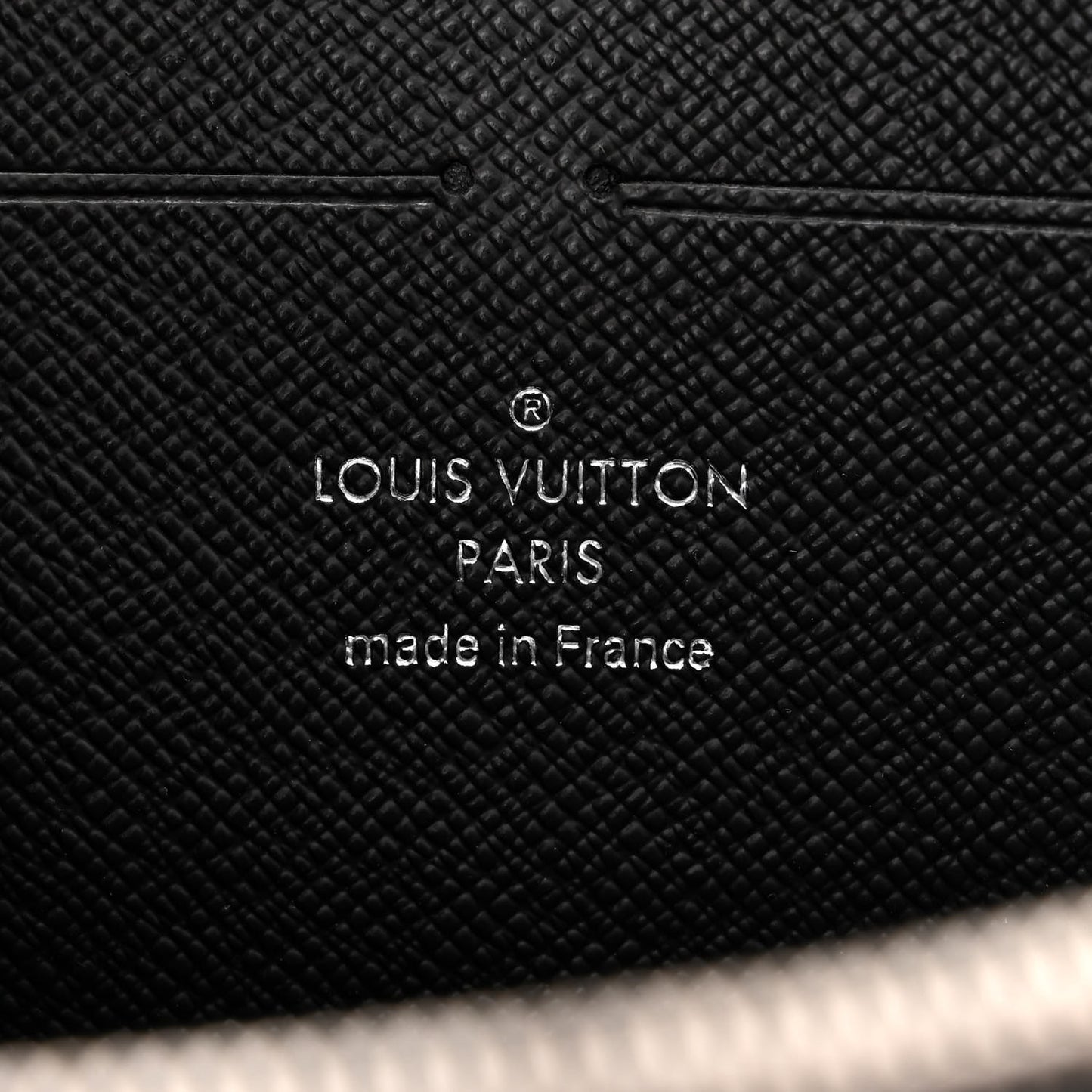 Epi Twist Chain Wallet Black