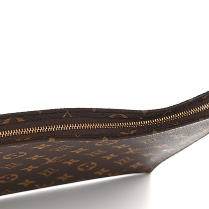 Louis Vuitton Monogram Toiletry Pouch 26 13 of 16