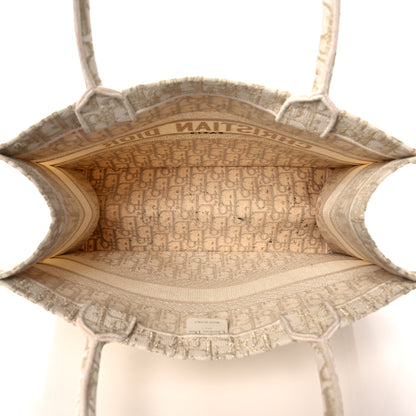 Christian Dior Oblique Medium Book Tote Gold Multicolor 5 of 17