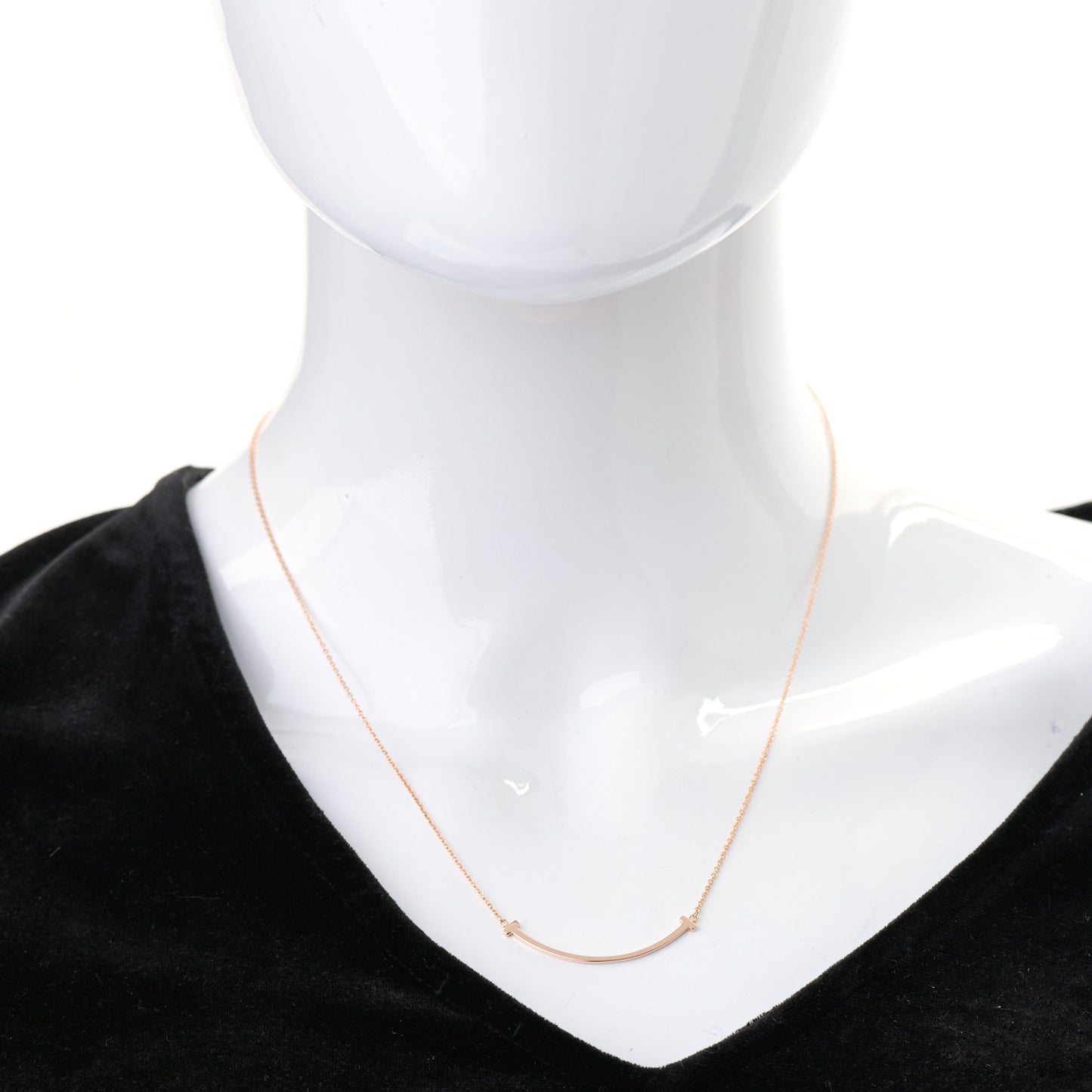18K Rose Gold Small T Smile Pendant Necklace