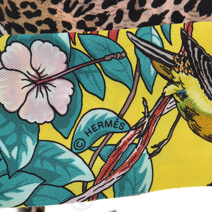 Hermes Silk Jungle Love Love Twilly Jaune Vif Canard 5 of 5