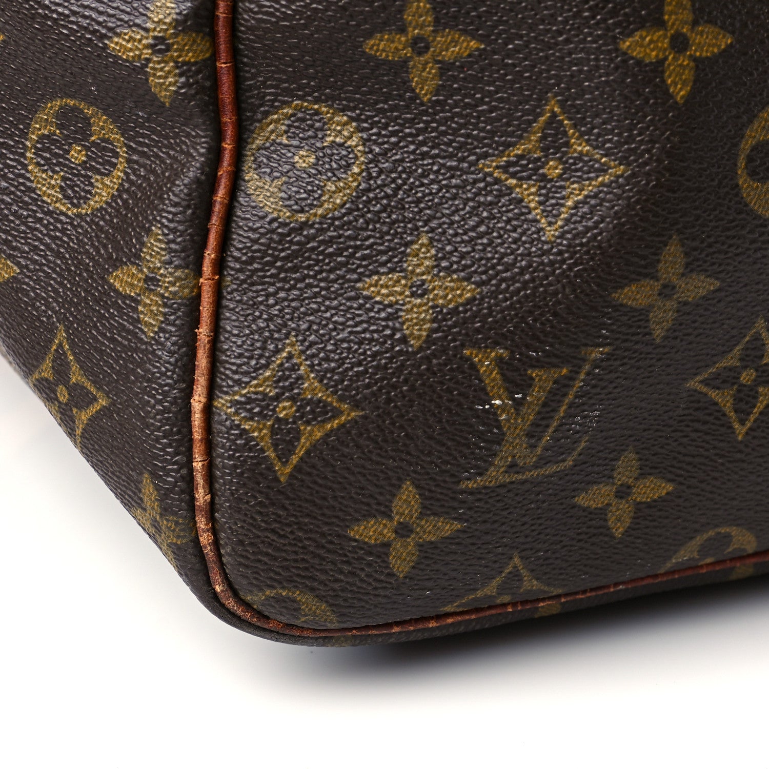 Louis Vuitton Monogram Keepall Bandouliere 60 29 of 40