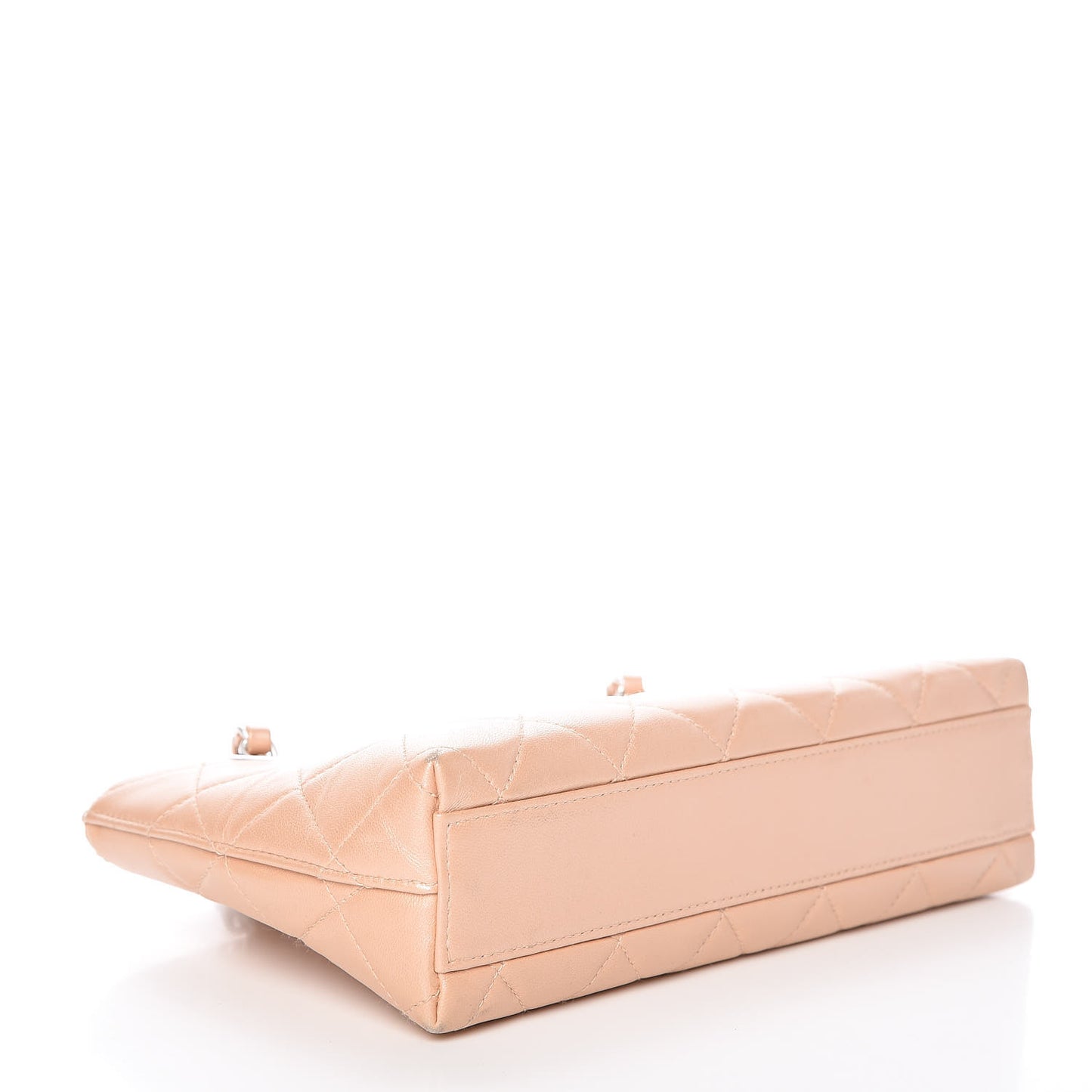 Lambskin Quilted Pochette Beige Clair