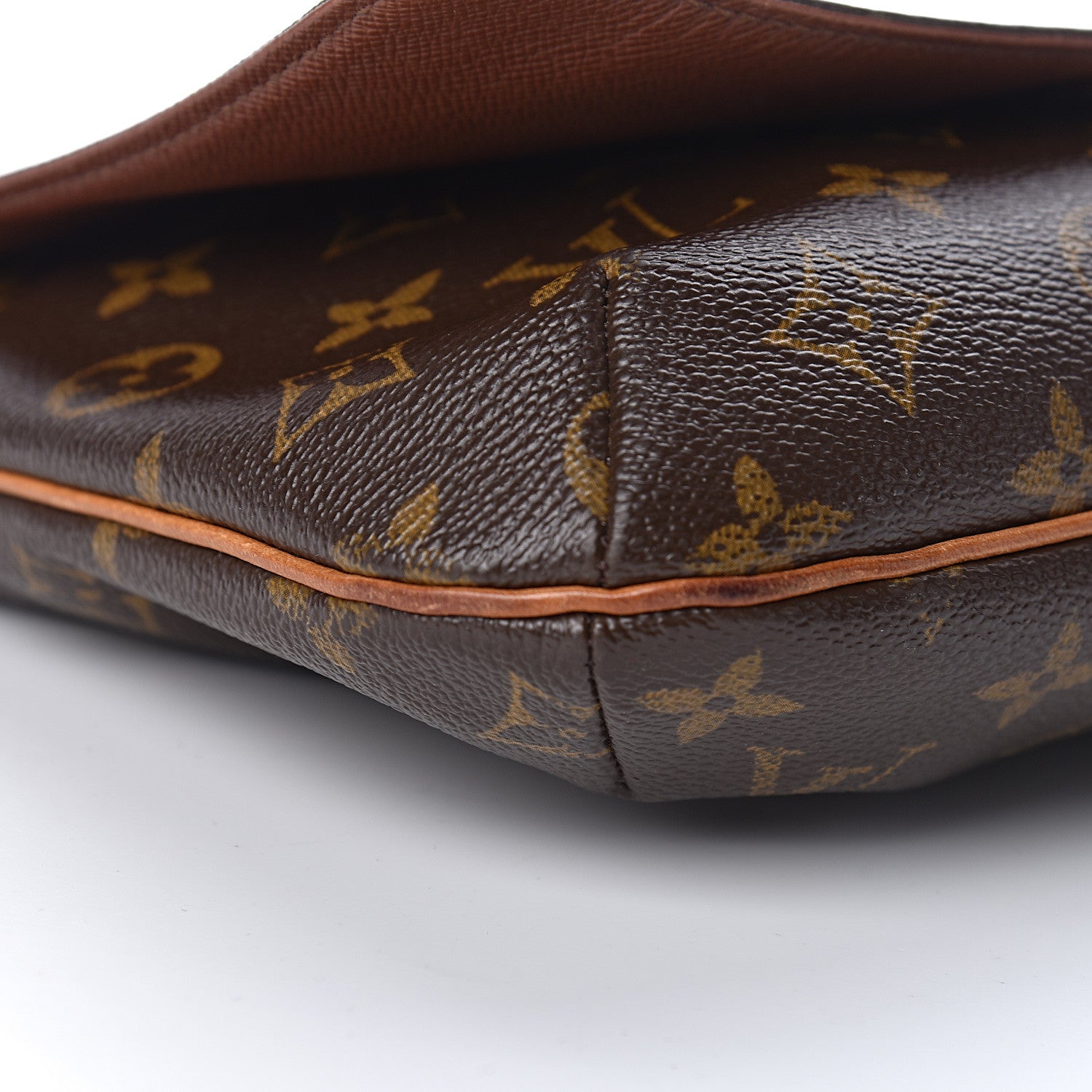 Louis Vuitton Monogram Musette Tango 11 of 13