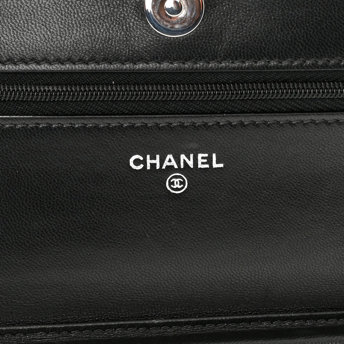 Lambskin Quilted Wallet On Chain WOC Black