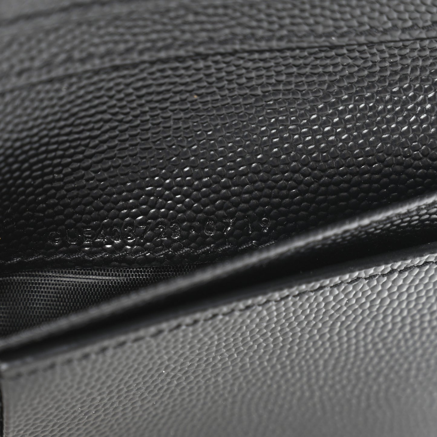 Grain De Poudre Matelasse Chevron Monogram Compact Zip Around Wallet Black