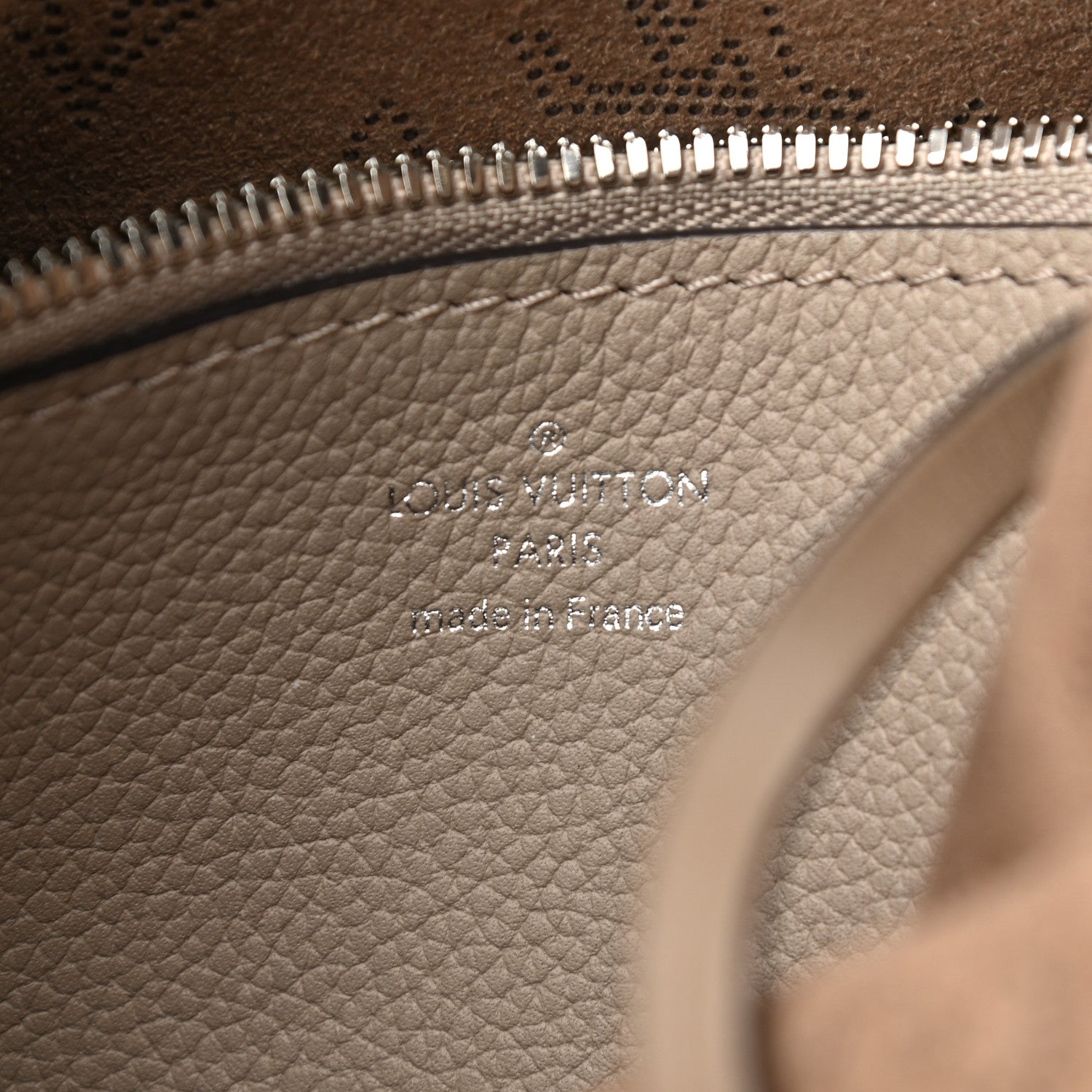 Louis Vuitton Mahina Muria Galet 6 of 11