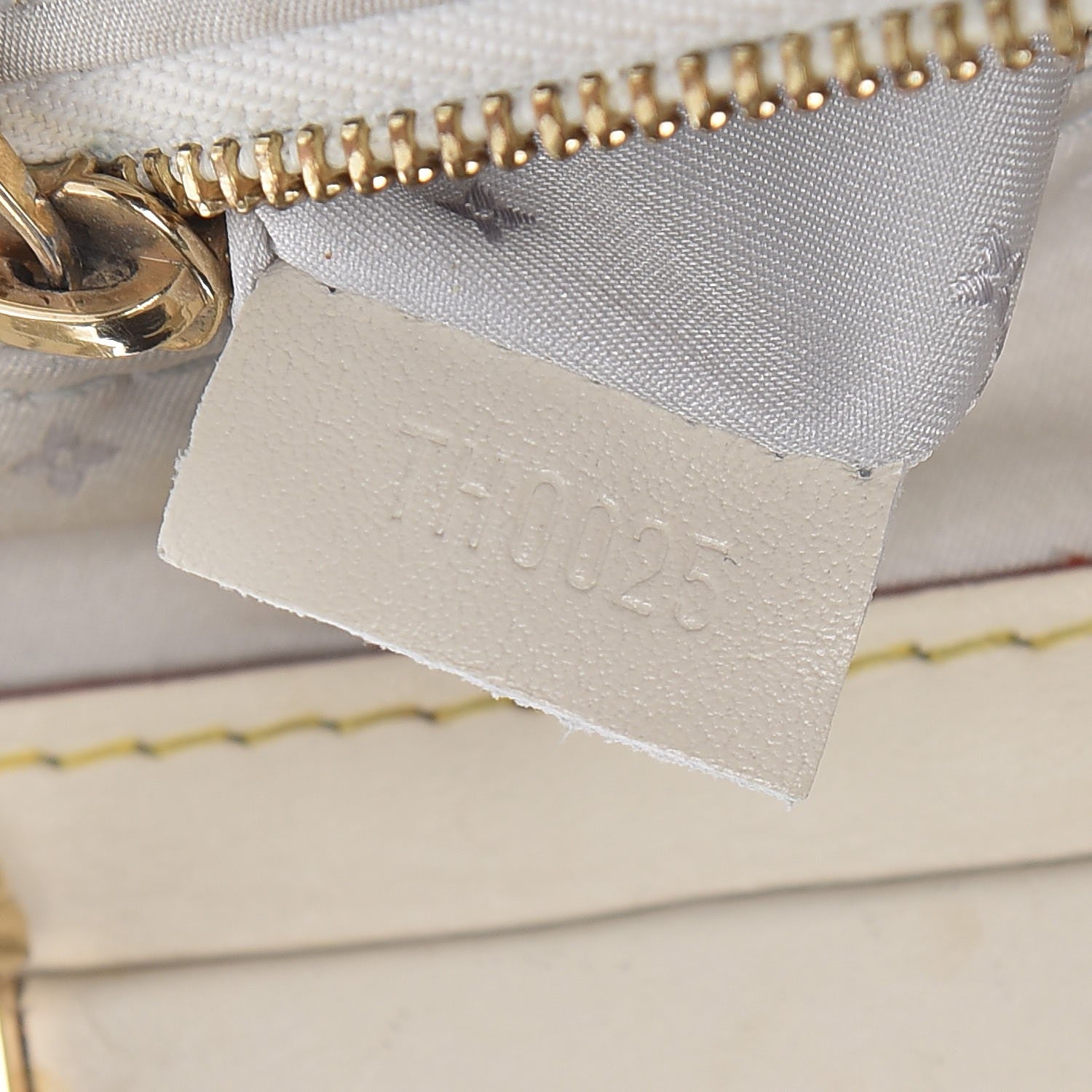 Louis Vuitton Suhali L'Ingenieux PM White 7 of 16