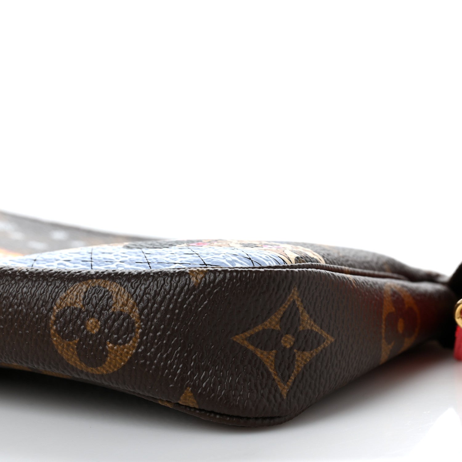 Louis Vuitton Monogram 2021 Christmas Animation London Mini Pochette Accessories Red 7 of 8