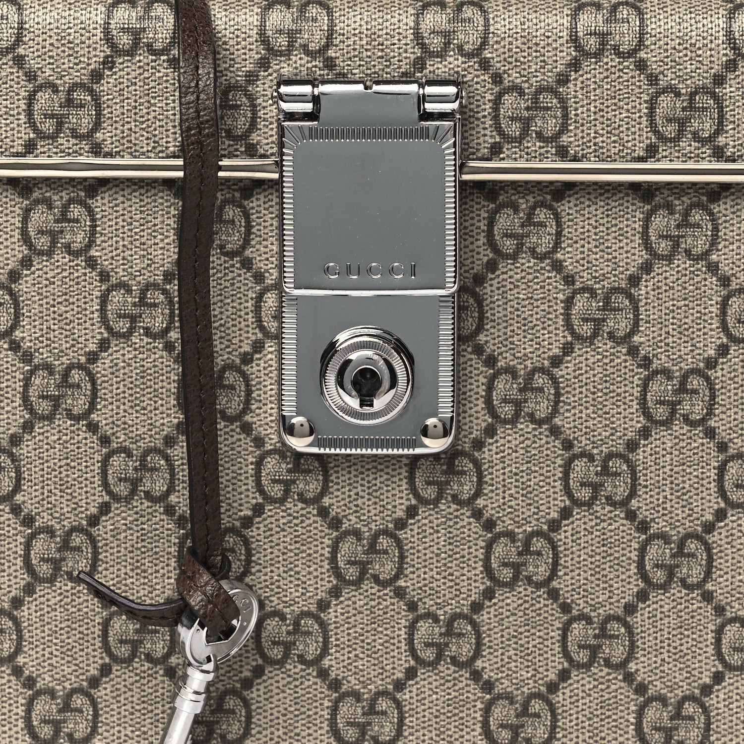 Gucci GG Supreme Monogram Globe-Trotter Beauty Case Brown 8 of 10