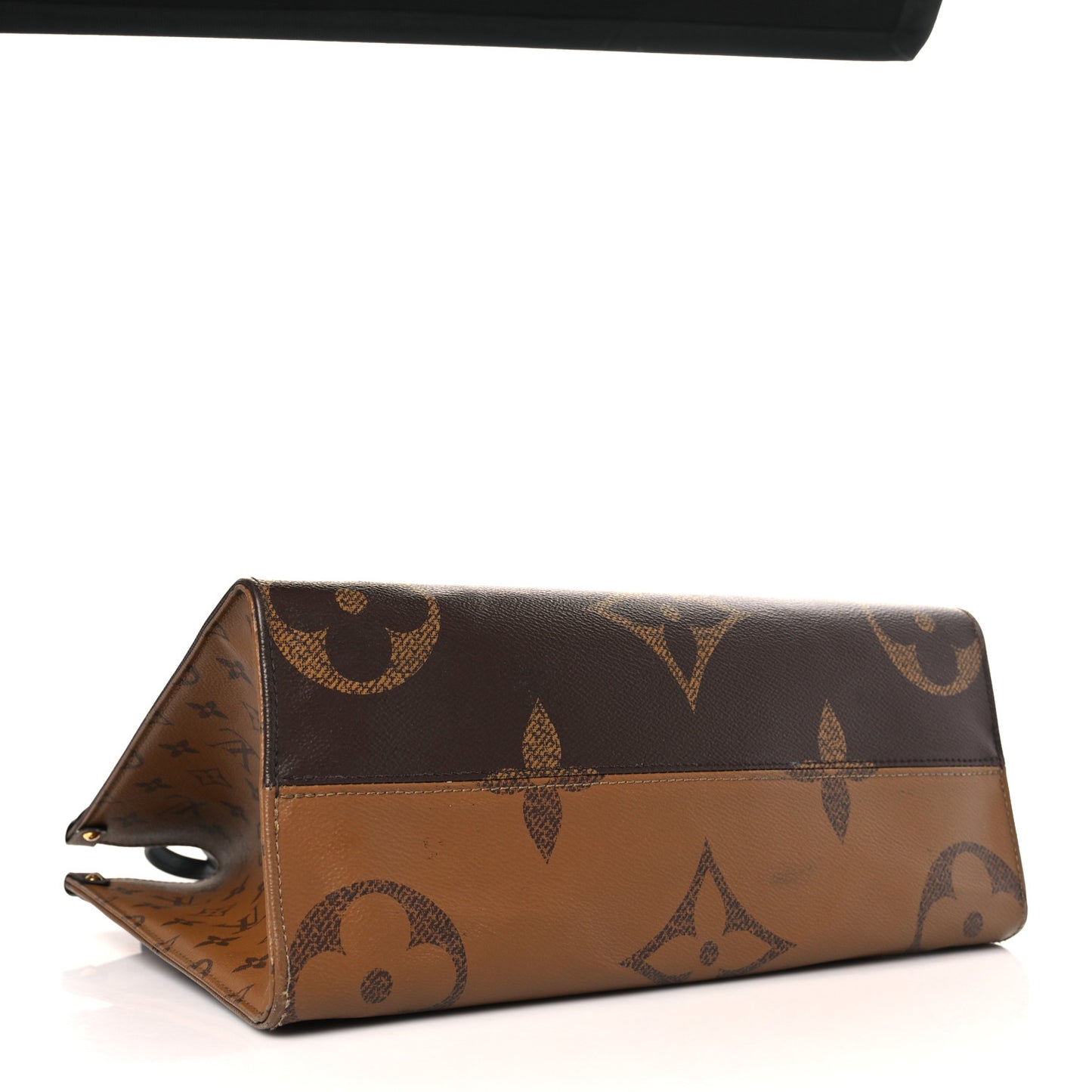 Reverse Monogram Giant Onthego MM