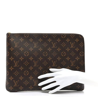 Louis Vuitton Monogram Etui Voyage MM Pouch 2 of 7