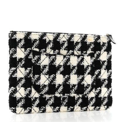 Chanel Tweed Shearling Quilted Chanel Cosmetic Pouch White Black 3 of 9