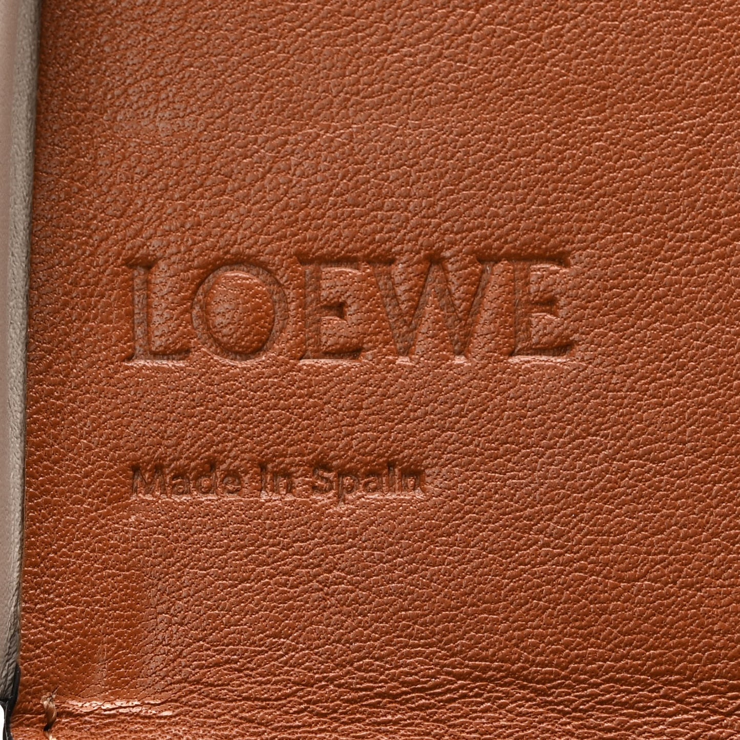 Buffed Calfskin Logo Embossed Small Heel Pouch Light Oat Tan