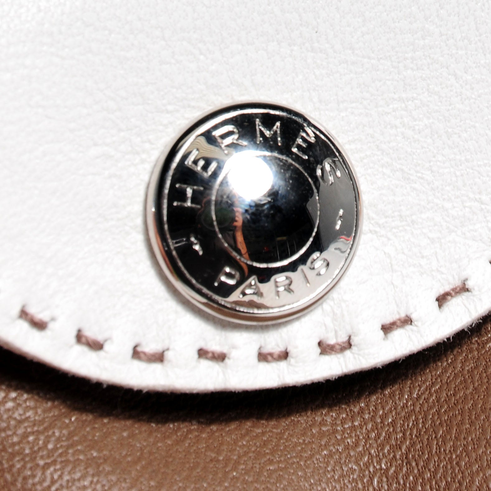 Hermes Lambskin Gloves Etoupe Blanc Size 7 6 of 6