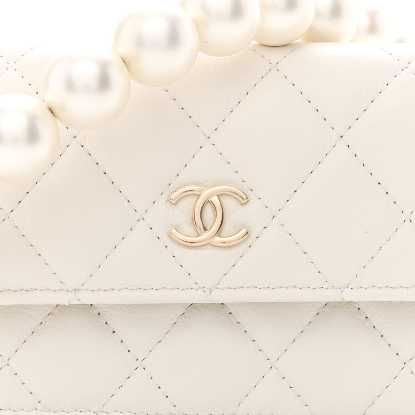 Calfskin Quilted Maxi Pearls Clutch With Chain White