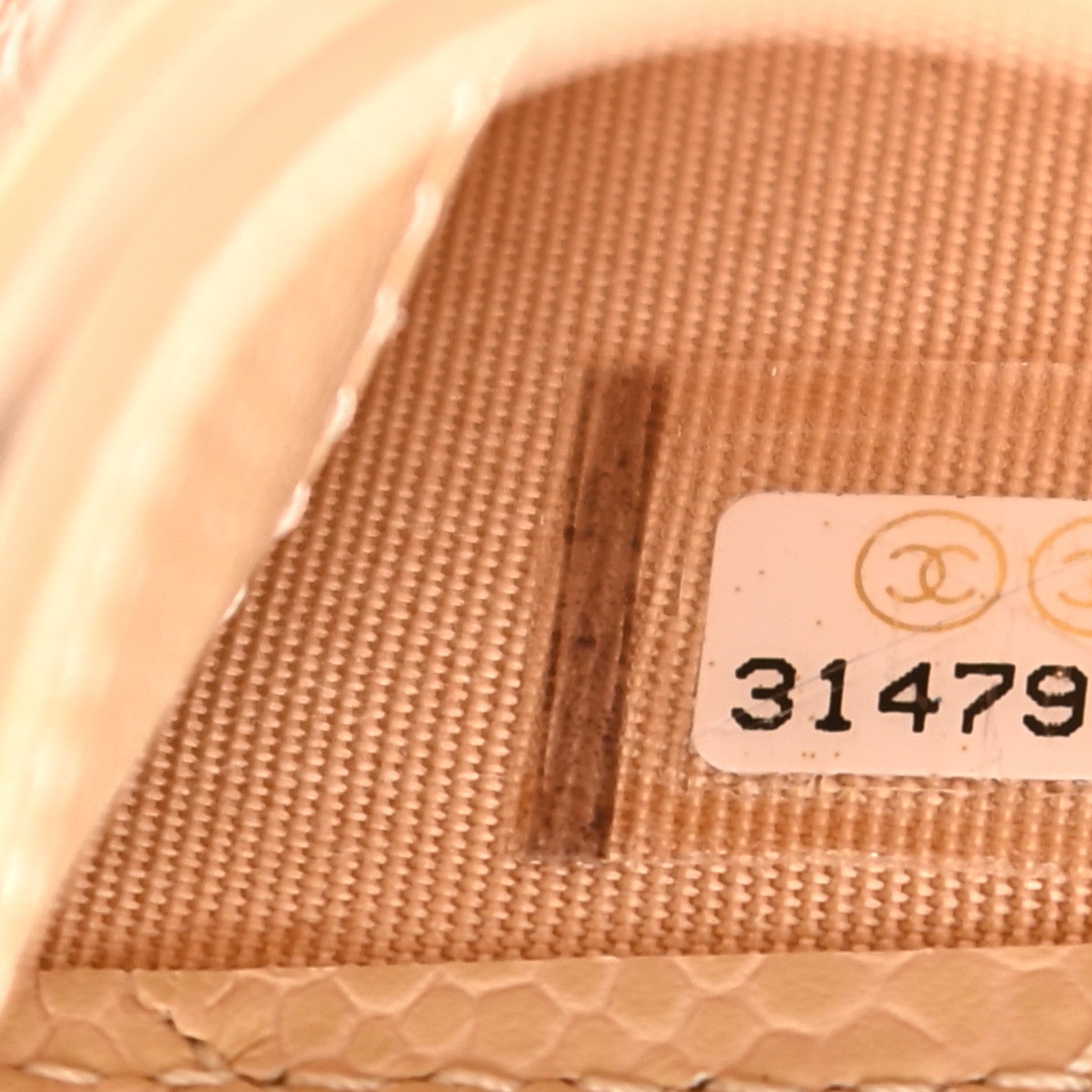 Chanel Caviar Quilted Card Holder Beige 8 of 8