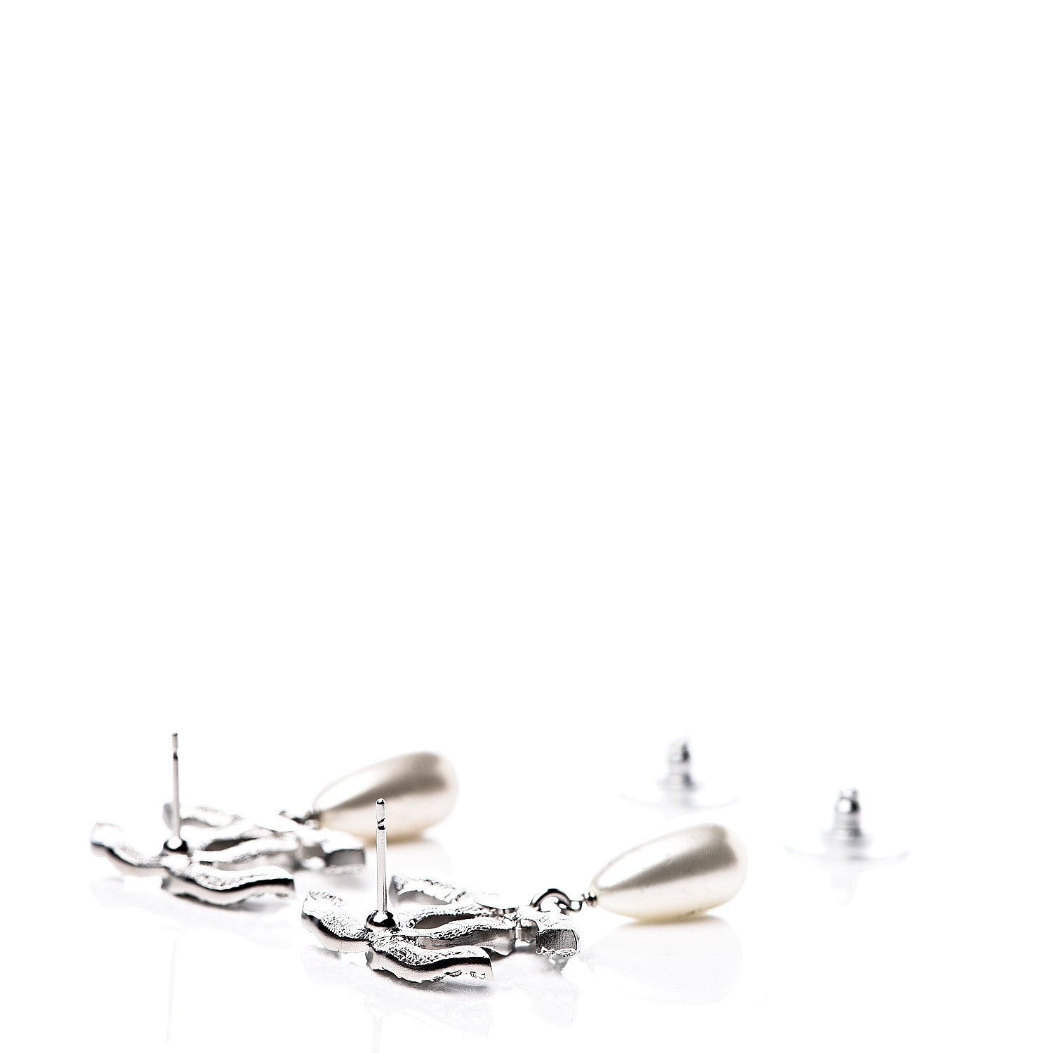 Chanel Crystal Pearl CC Drop Darling Bows Earrings Silver Pearly White 4 of 5