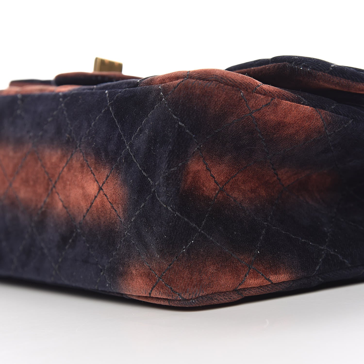 Chanel Ombre Velvet Quilted 2.55 Reissue 225 Flap Navy 10 of 10