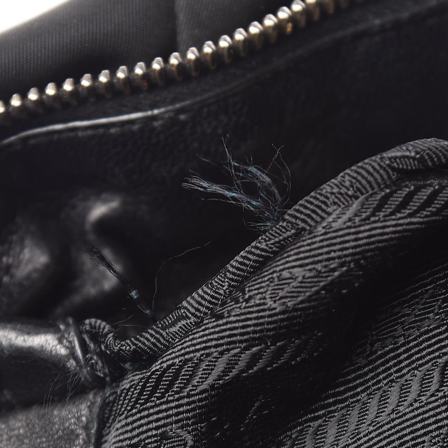 Tessuto Nylon Gaufre Shopping Satchel Black