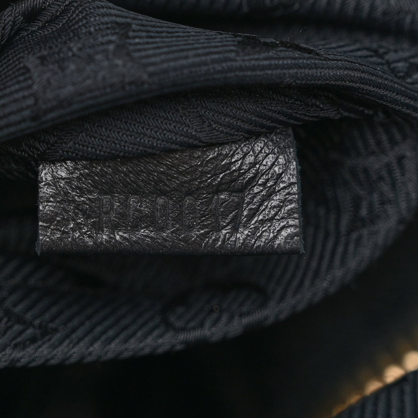 Lambskin Riveting Black