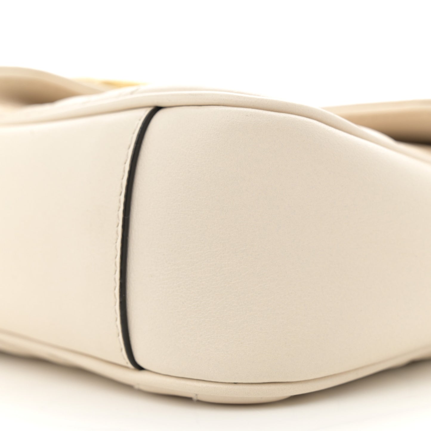 Calfskin Matelasse Mini GG Marmont Shoulder Bag White